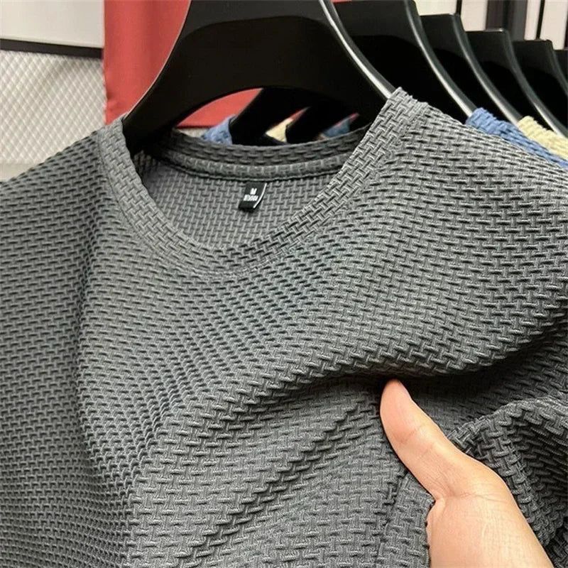 Summer Men's Round Neck Short Sleeved T-shirt.