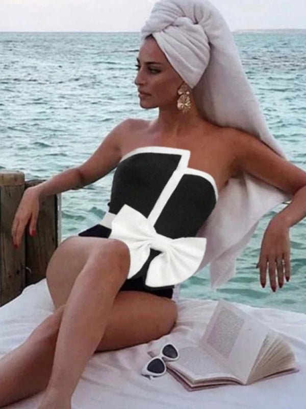 Black And White Contrast Color One Piece Swimsuit For Women.