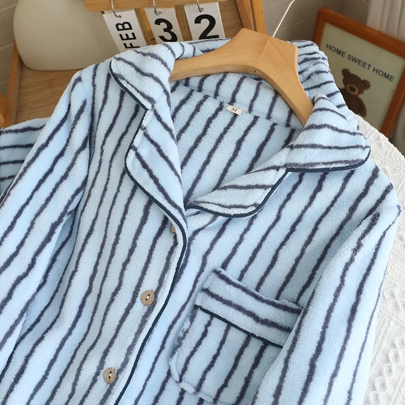 Winter couple pajamas Women's Pajamas Flannel Pajamas 2 Piece Set.