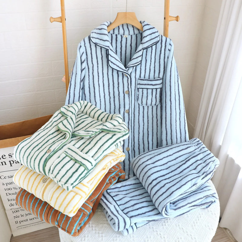 Winter couple pajamas Women's Pajamas Flannel Pajamas 2 Piece Set.
