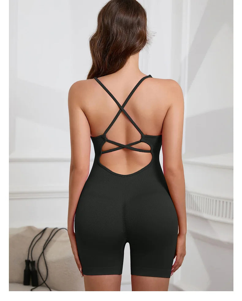 Sexy Seamless Peach Hip Yoga Jumpsuit - Quick-Dry, Stretchy Knit Fabric.