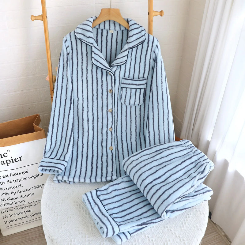 Winter couple pajamas Women's Pajamas Flannel Pajamas 2 Piece Set.