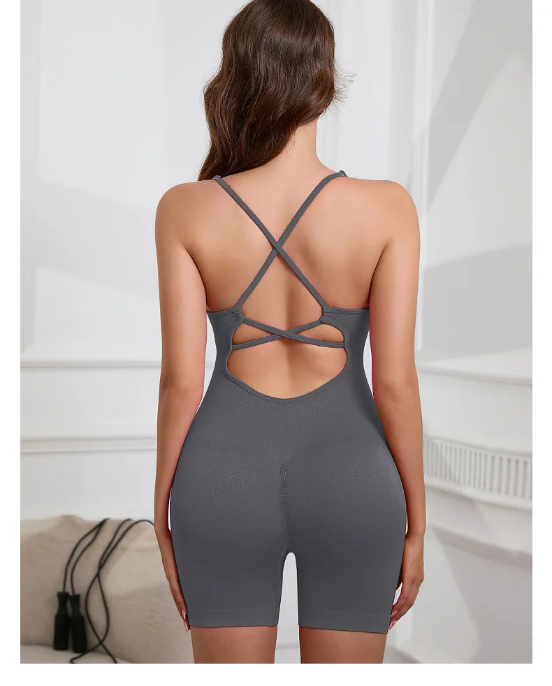 Sexy Seamless Peach Hip Yoga Jumpsuit - Quick-Dry, Stretchy Knit Fabric.
