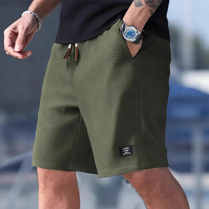 Men's Summer Casual Sports Shorts Plaid Checkered Loose Knee Length Shorts.