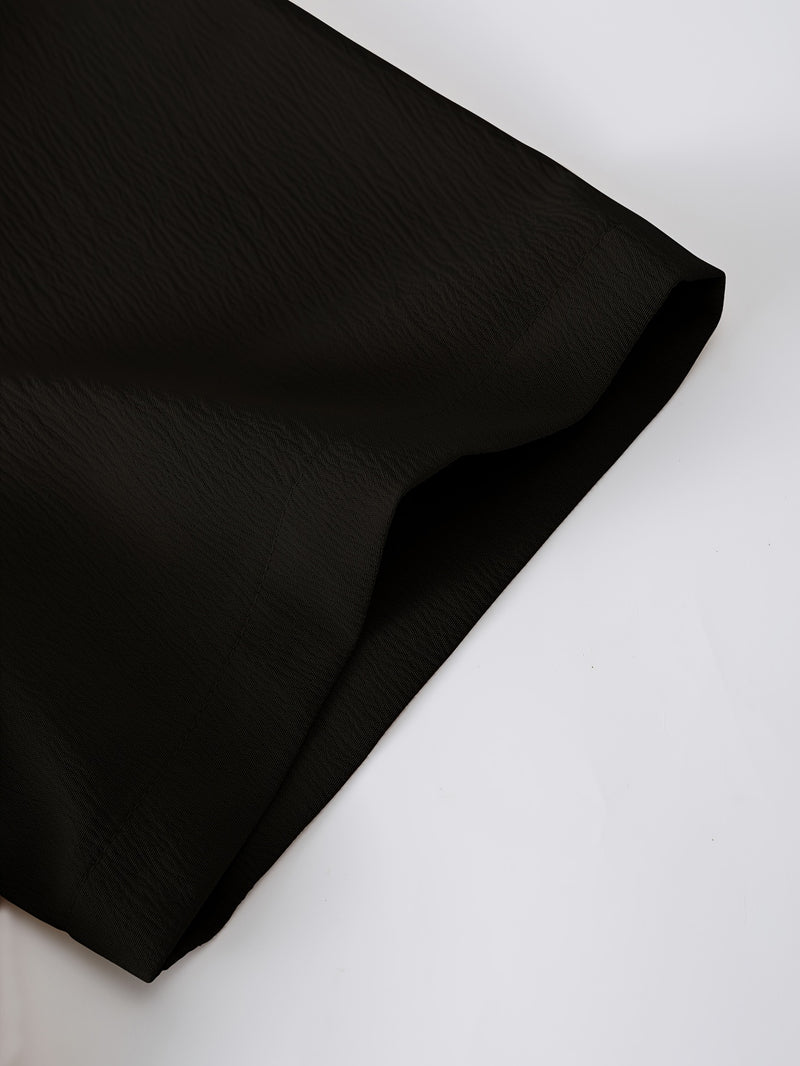 A Set of Two Men's Casual Solid Color Suit Collar Shirts And Long Pants.