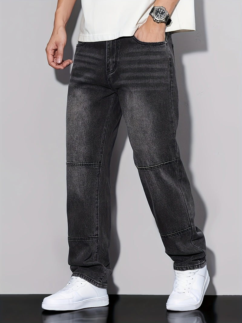 Men's Classic Regular Fit Washed Jeans.