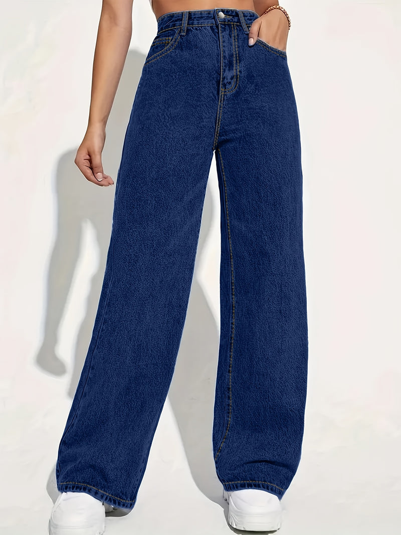 Women’s Fashionable Casual Straight-cut Jeans with Pockets.