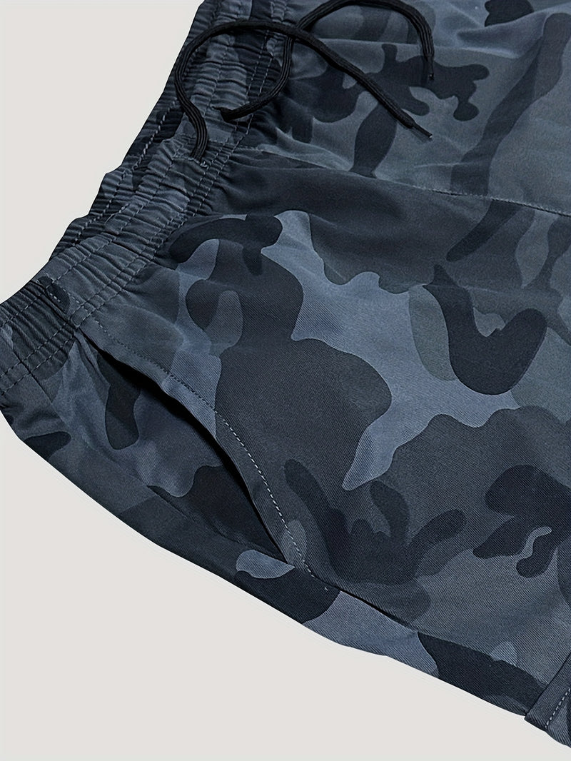 Men's Camouflage Outdoor Cargo Pants.