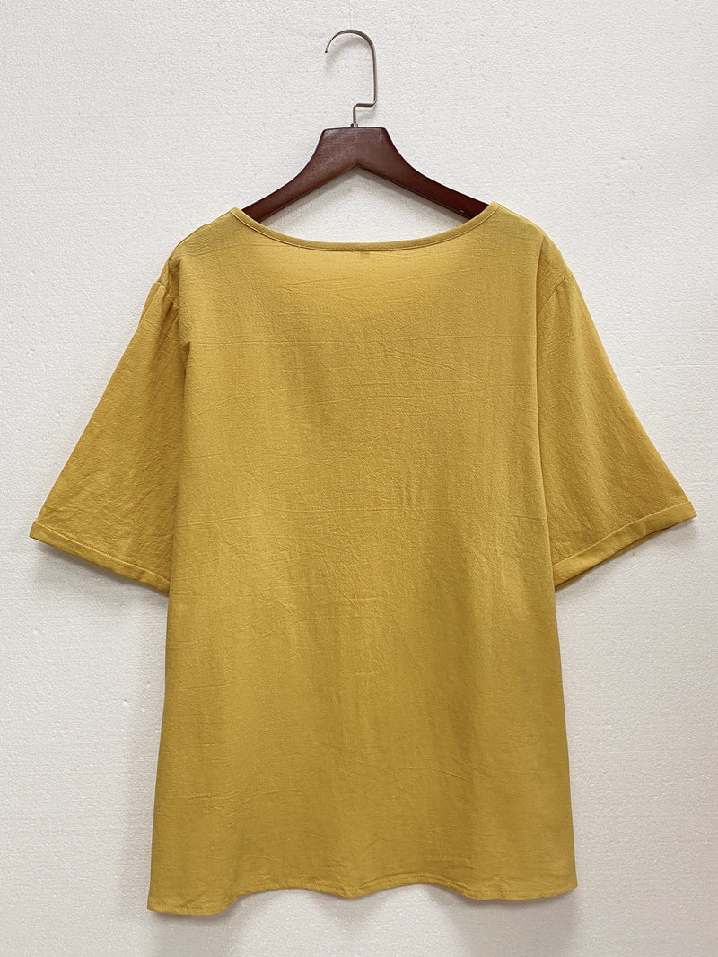 Women’s Casual Short Sleeve T-Shirt.