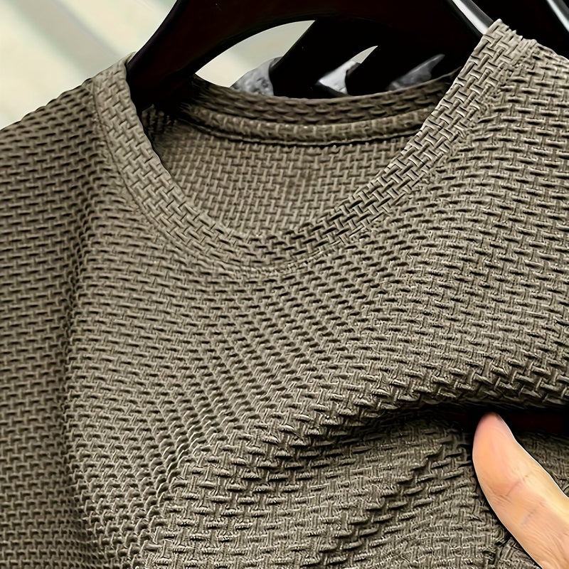 Men's T-Shirt, Cool And Breathable with a Round Neck And Short Sleeves.