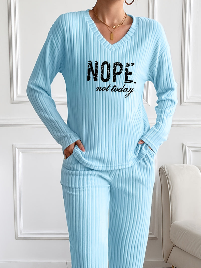 Casual And Stylish Two-Piece Set for Women.