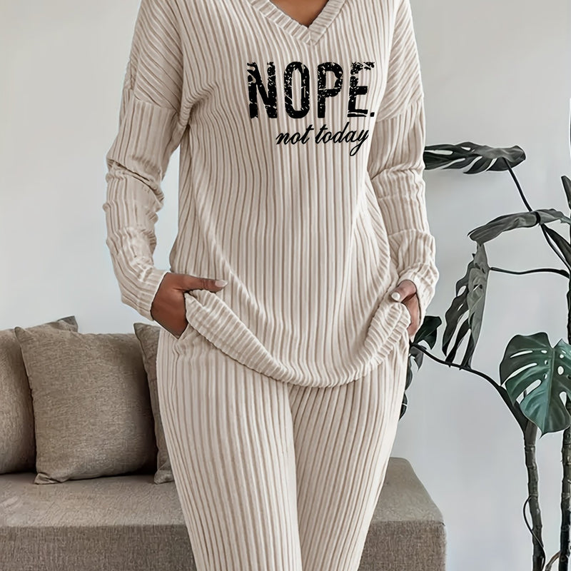 Casual And Stylish Two-Piece Set for Women.