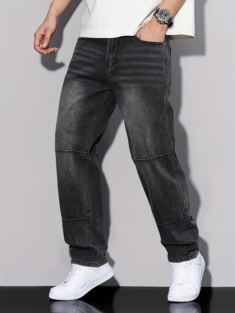 Men's Classic Regular Fit Washed Jeans.