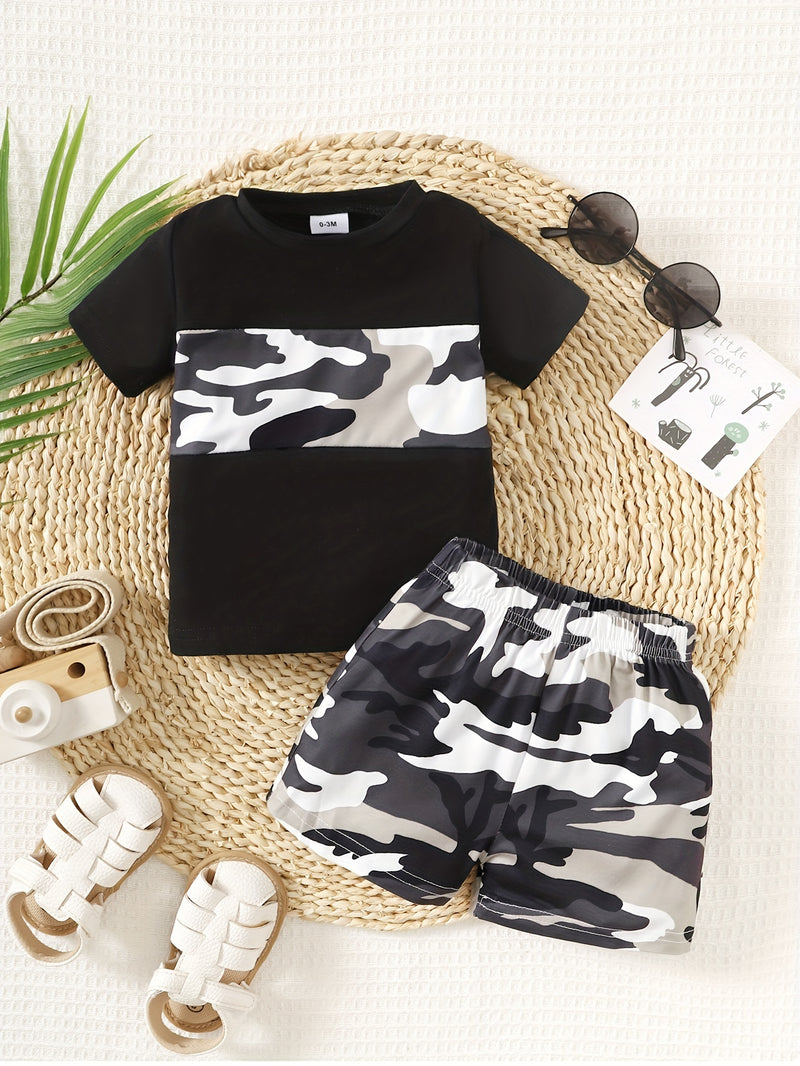Boys' Printed Short Sleeve Top and Pants Set.