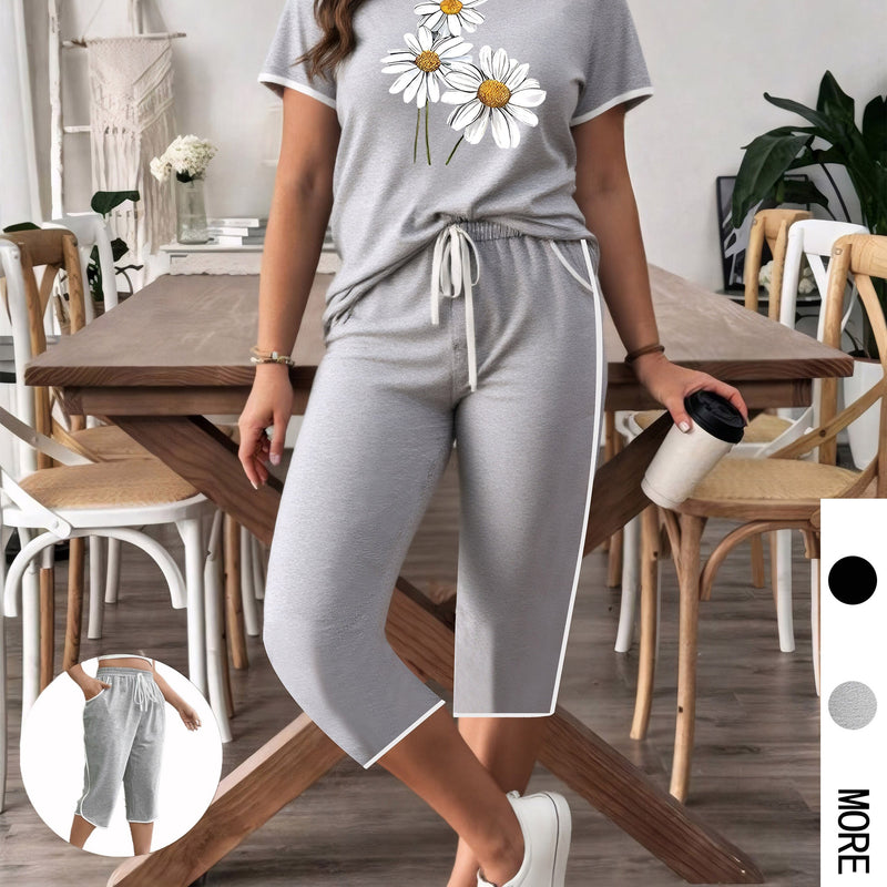 Women's Outfit Featuring a White Round-Neck Short-Sleeve T-Shirt.