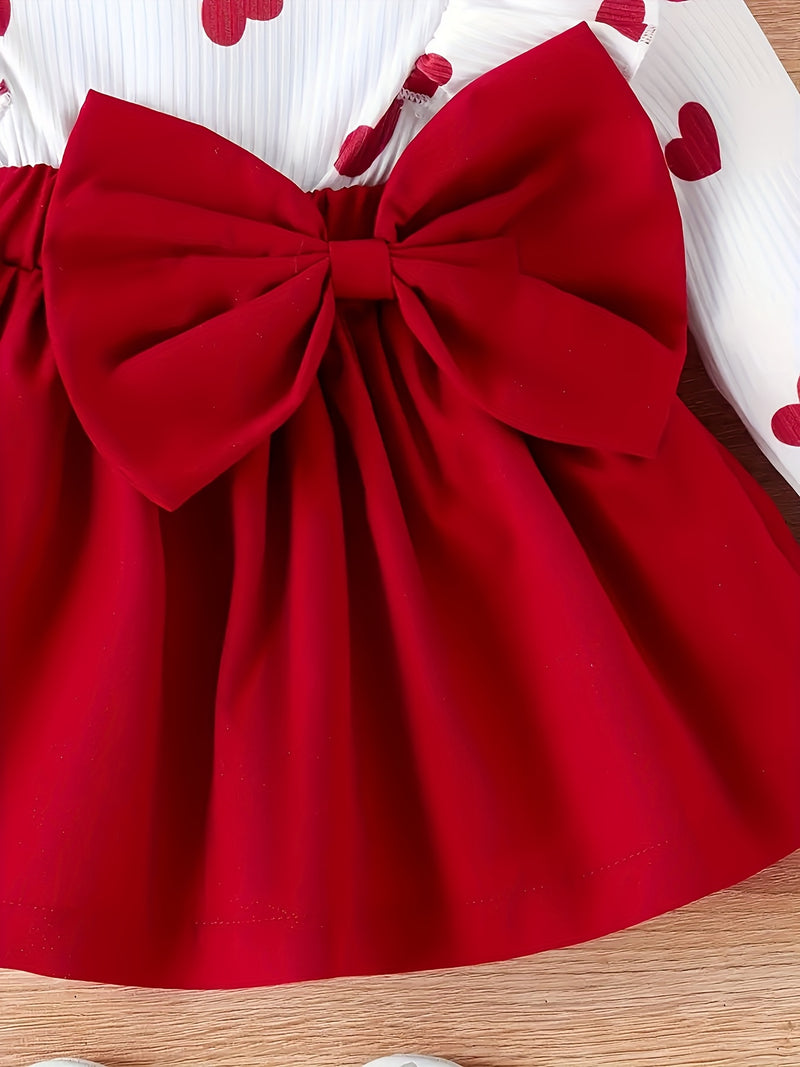 Girls' Valentine's Day Sweet Romantic Lace Bow Decorated Heart Print.