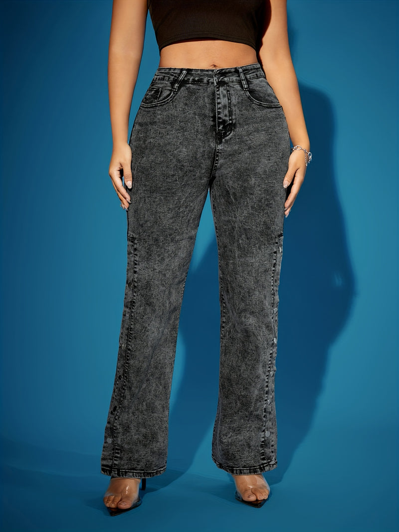 Women's Retro Button-Front Straight-Leg Jeans.