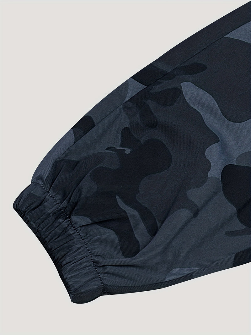 Men's Camouflage Outdoor Cargo Pants.
