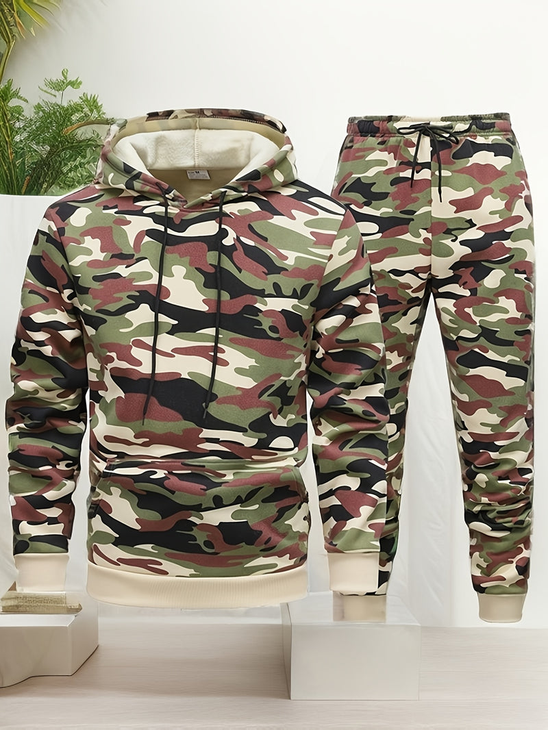Men's Camouflage Print Hooded Sweatshirt and Jogger Set.