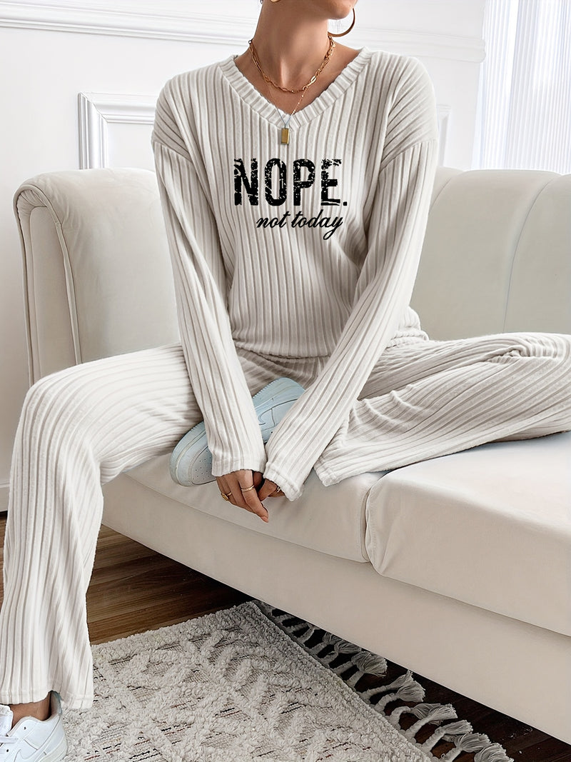 Casual And Stylish Two-Piece Set for Women.