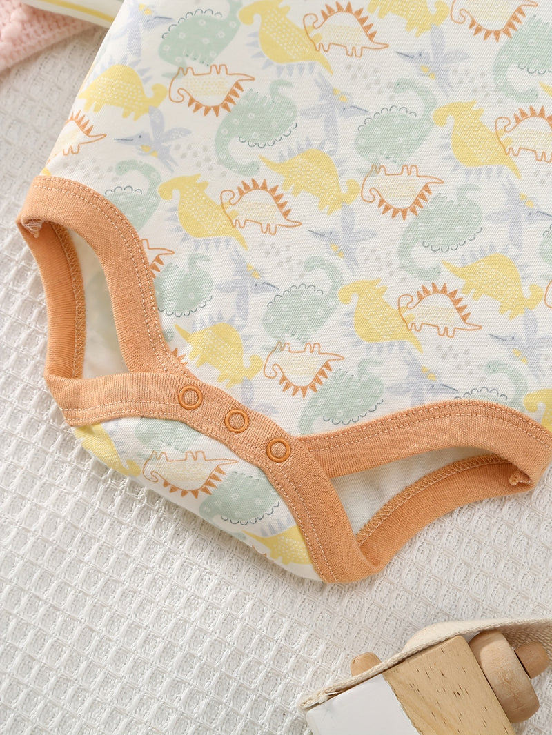 3-Piece Newborn Set with Cute Bear Pattern, Casual Outfit for Boys 0-9 Months.