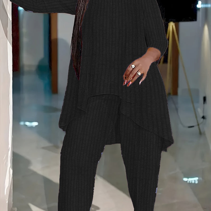 Women's Plus Size Fashion Round Neck Two-Piece Outfit.