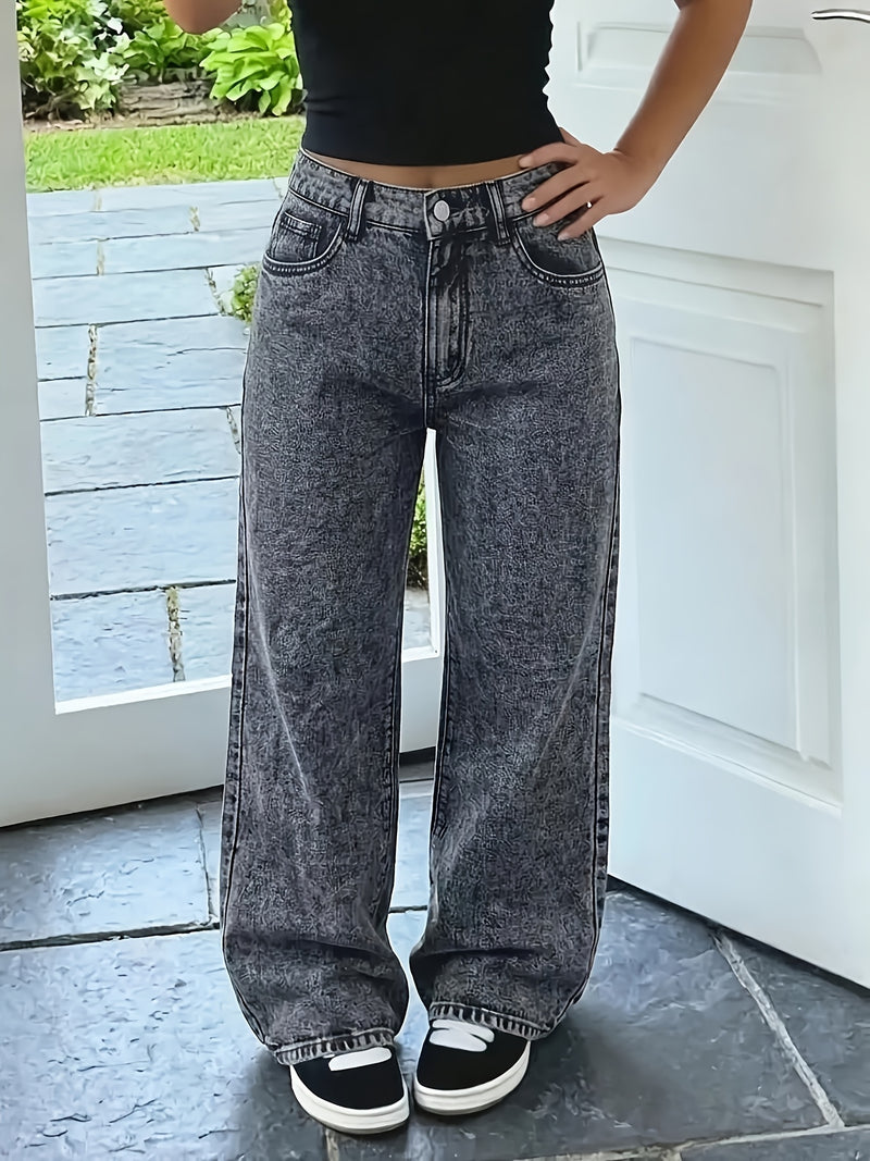Women’s High-Waisted Wide-Leg Jeans in Vintage Blue.