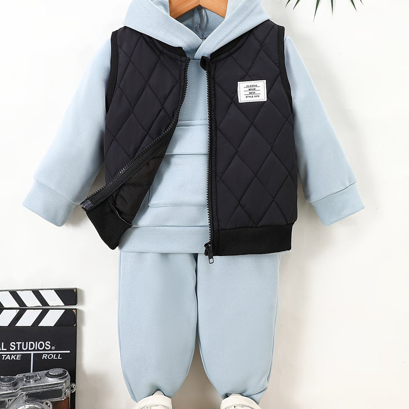 A Stylish And Comfortable Outfit for Baby Boys in Autumn And Winter.