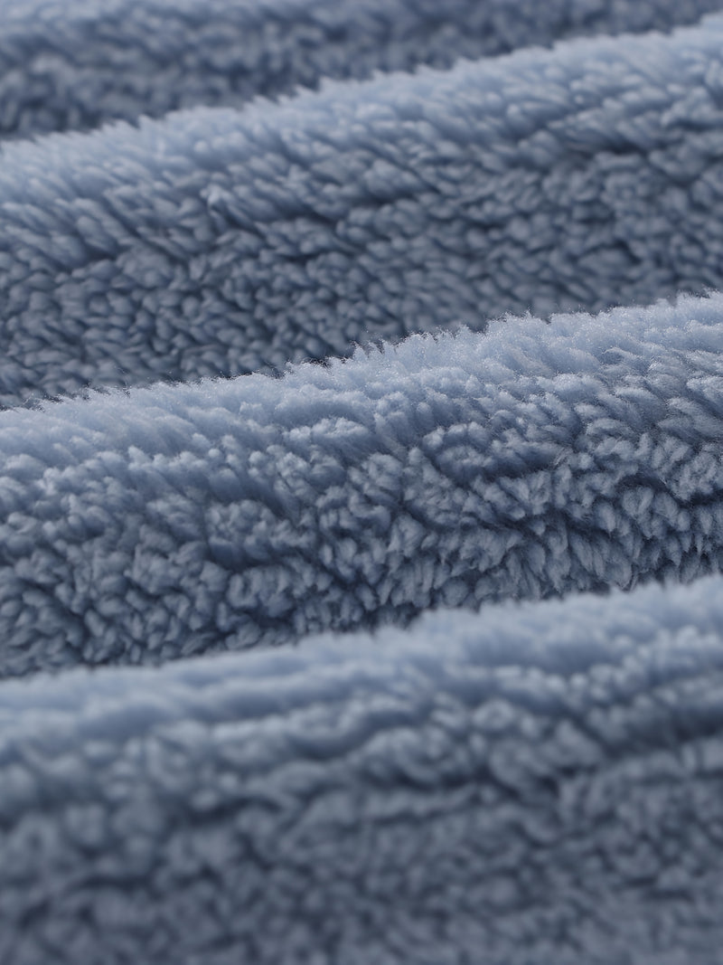 New Autumn And Winter Blue Elephant Flannel Warm Set.