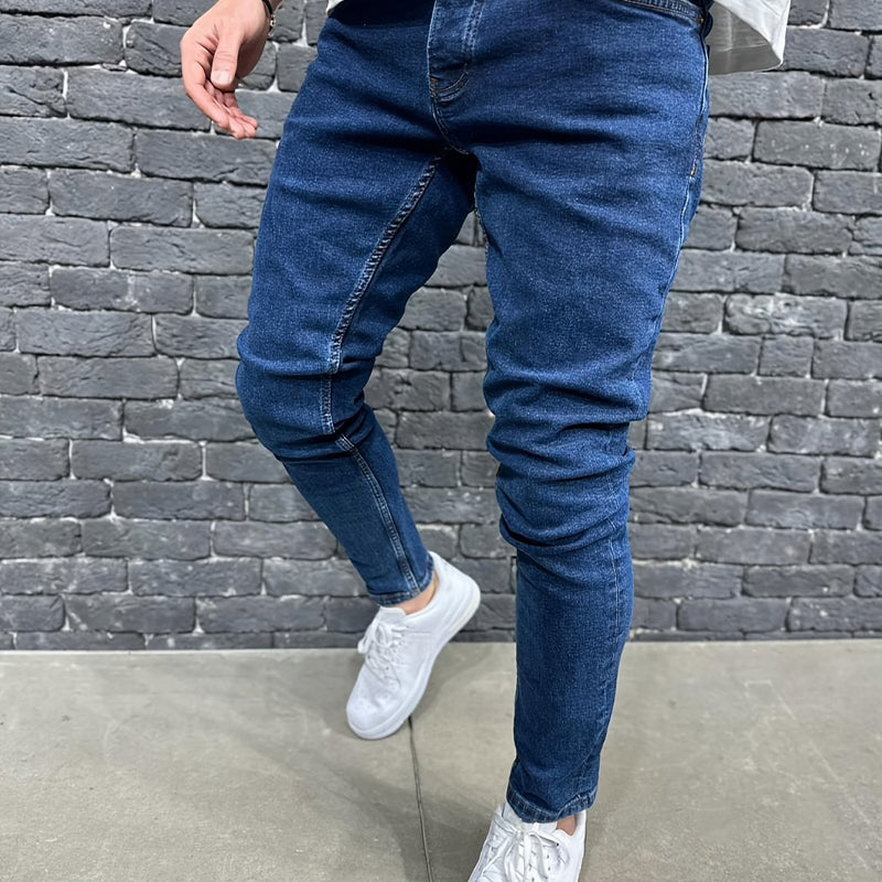 Men's Fashion Simple Solid Color Slim Fit Jeans.