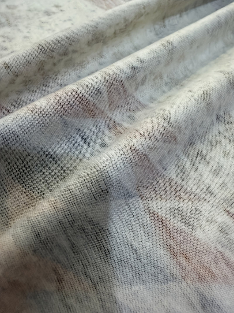 Women'S Short-Sleeve T-Shirt Has a Round Neck.