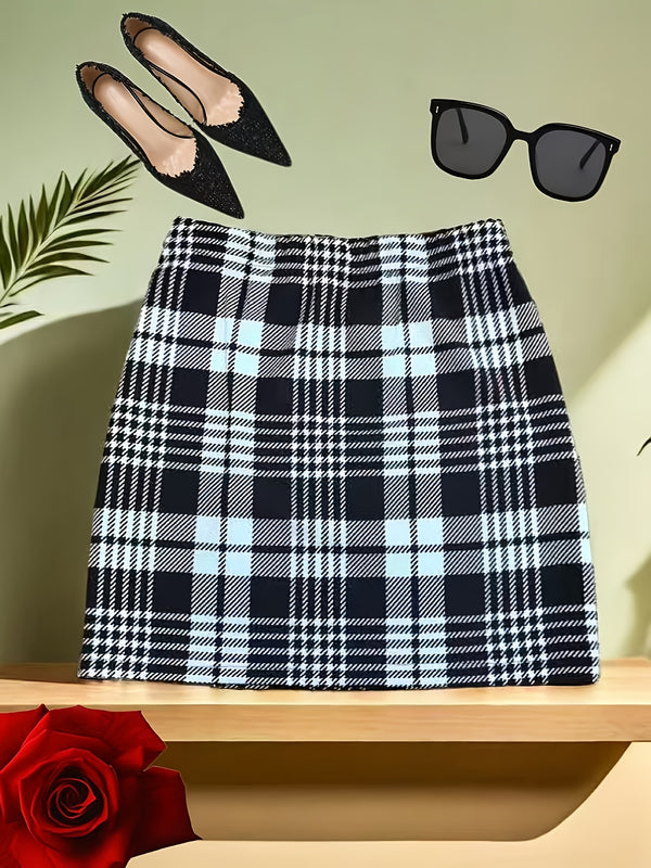 Fashionable Women's Semi-skirt.