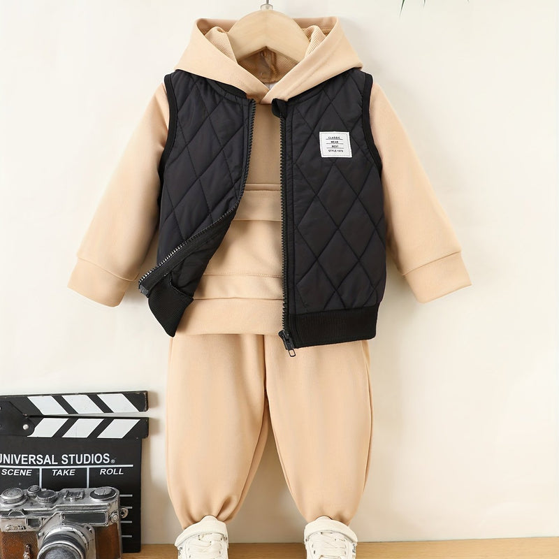 A Stylish And Comfortable Outfit for Baby Boys in Autumn And Winter.