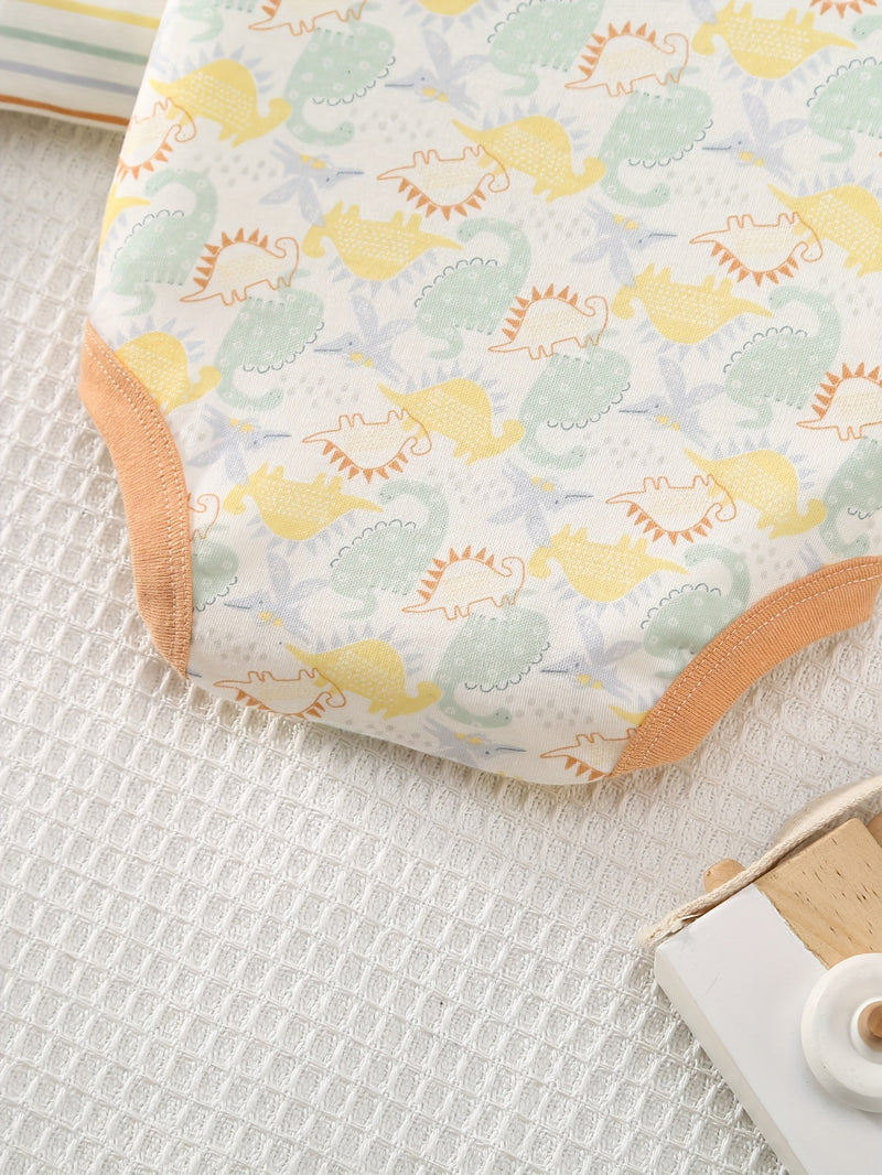 3-Piece Newborn Set with Cute Bear Pattern, Casual Outfit for Boys 0-9 Months.