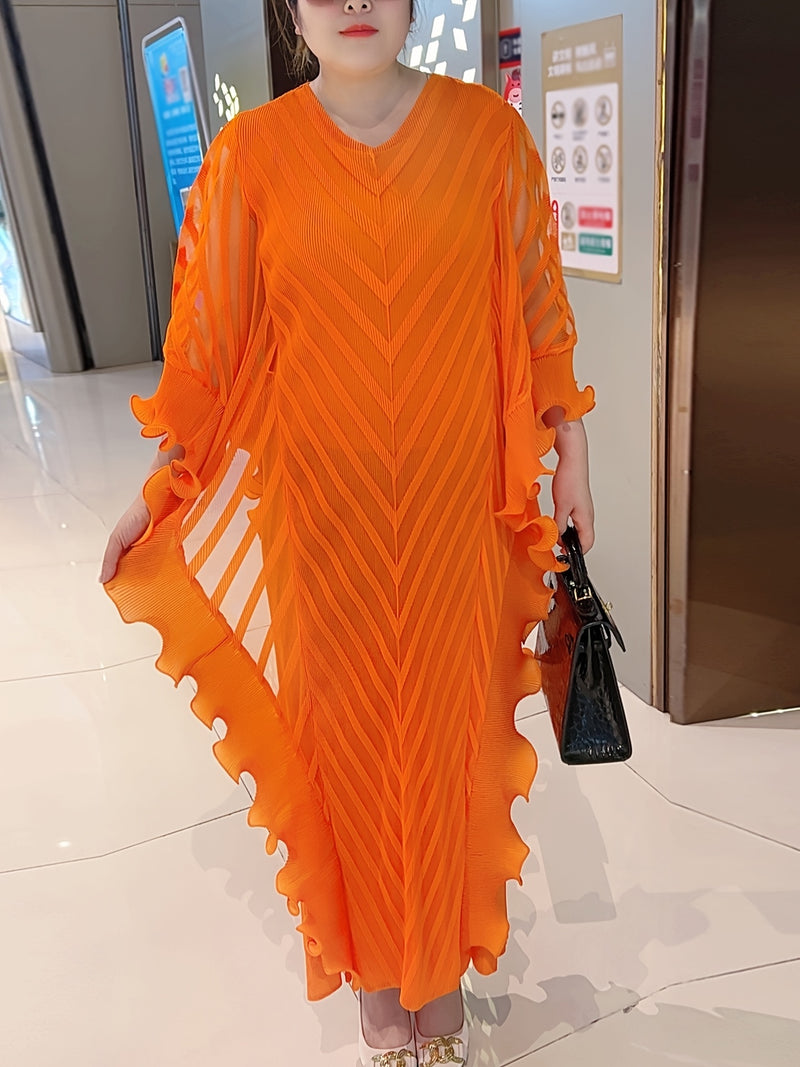 Women’s Elegant Long Dress with Stylish Pleats.