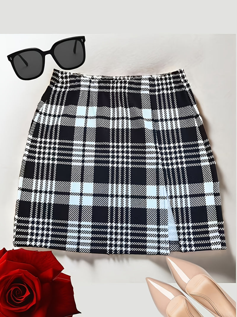Fashionable Women's Semi-skirt.