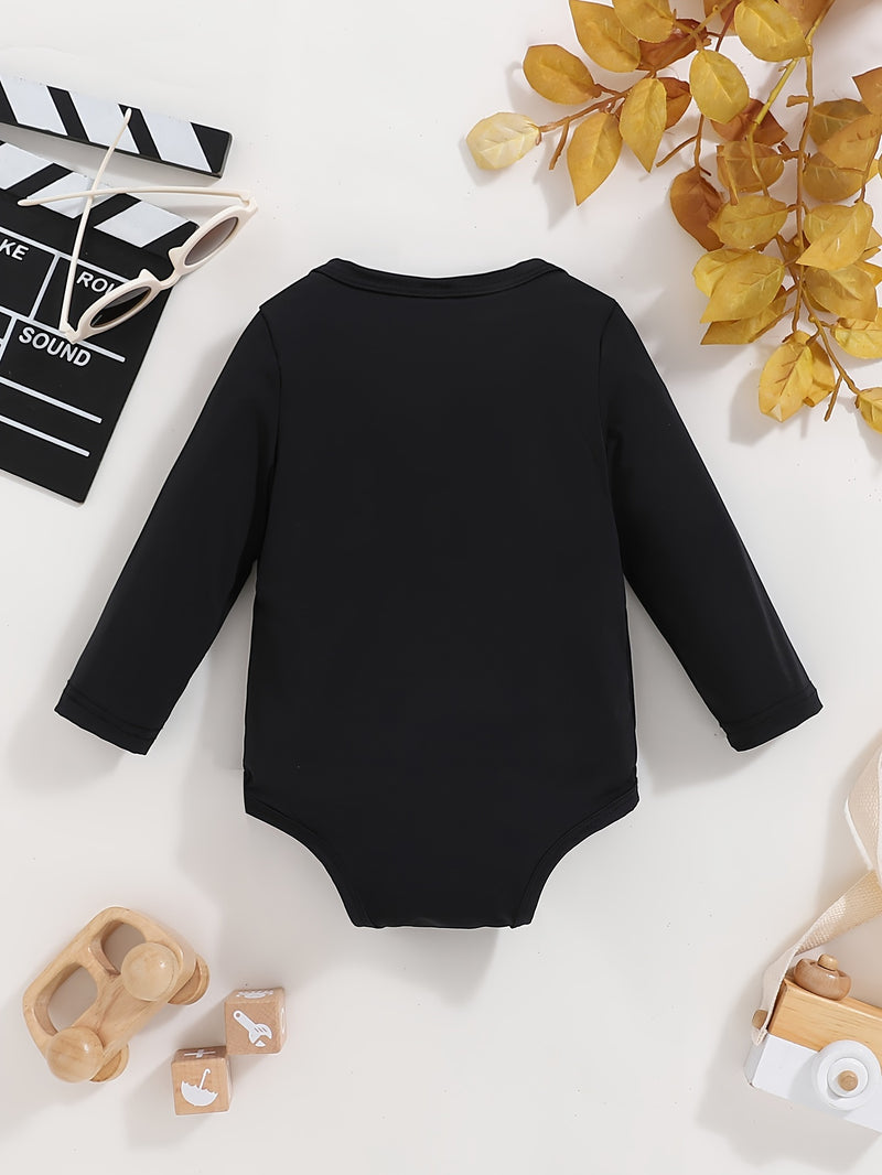 Comfortable Baby Long-sleeved Onesies with Cute Cartoon Letter Prints.