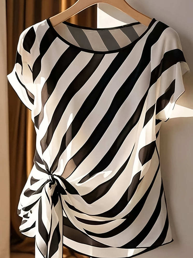 Women's Elegant French-Inspired Sleeveless Blouse.