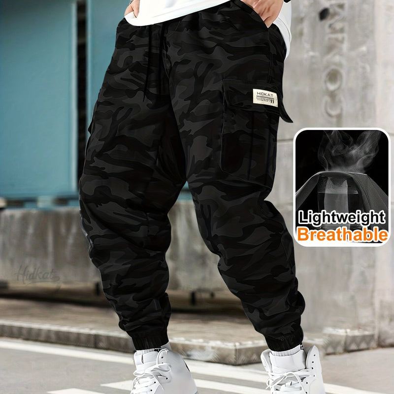 Men's Camouflage Outdoor Cargo Pants.