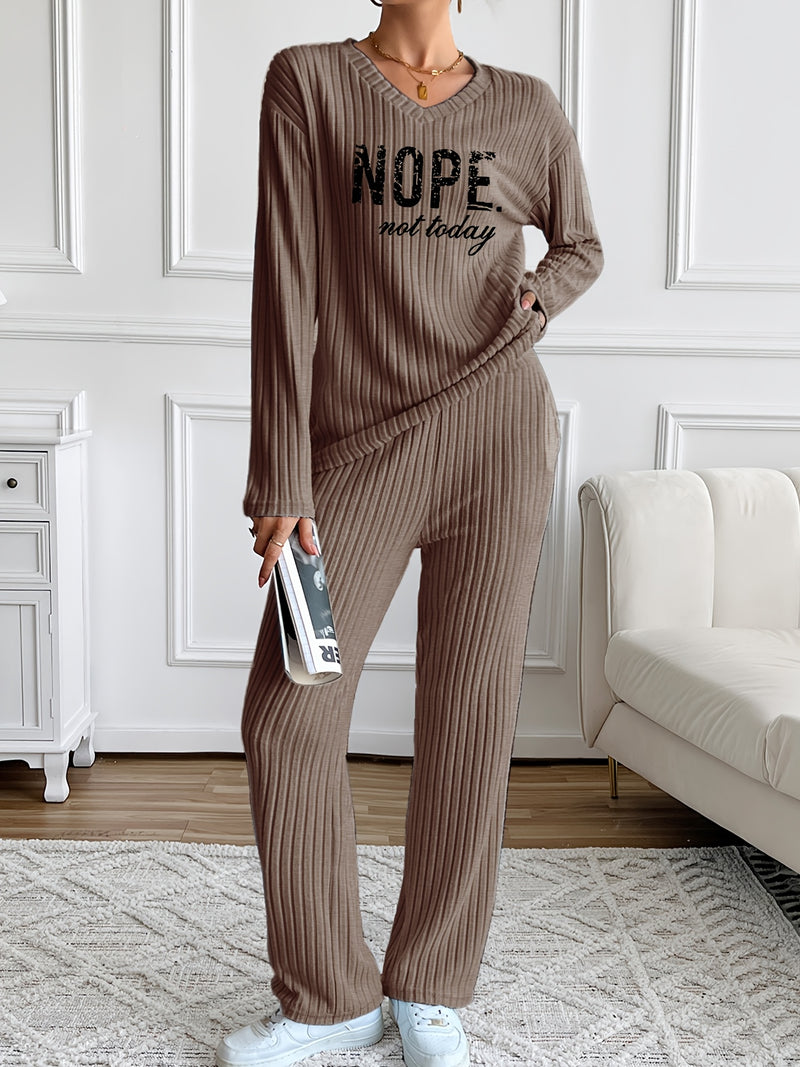 Casual And Stylish Two-Piece Set for Women.