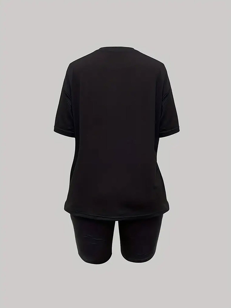 Two-piece set short-sleeved T-shirt and short leggings.