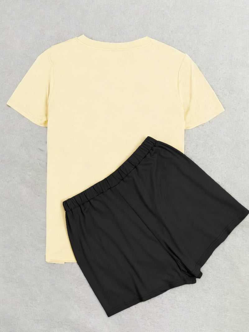 Women's Trendy Casual Sports Short-Sleeve Top And Shorts Set.