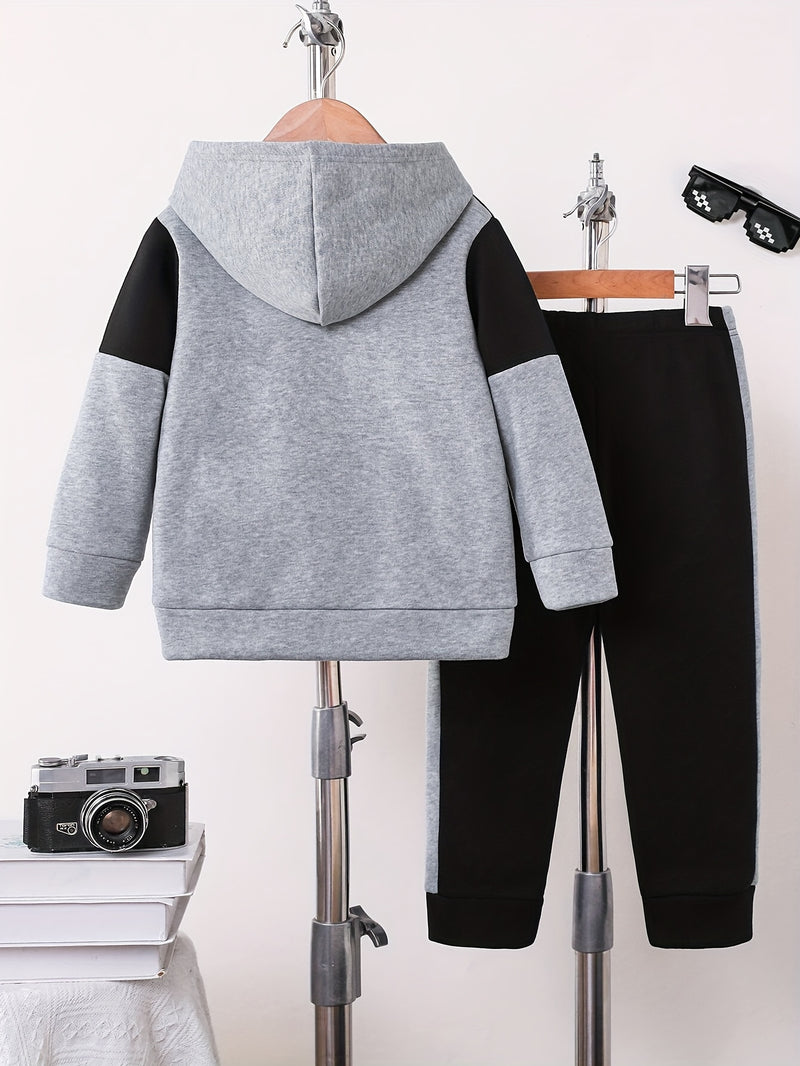 2pcs Boys Autumn/Winter Fleece-Lined Hooded Sweatshirt and Pants Set.