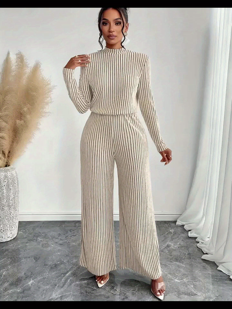 Women's Casual Elegant Long Sleeve Wide Leg Body Suit with Clavicle Collar.