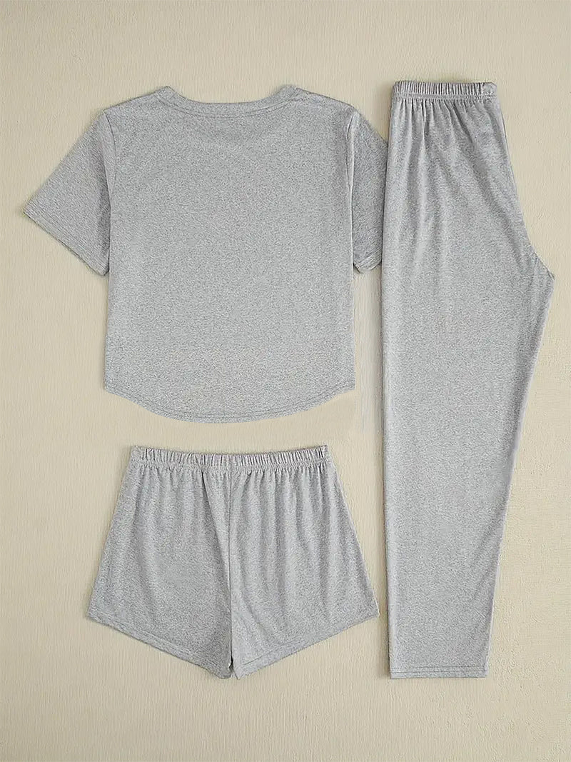 A Three-Piece Women's Loungewear Set, Featuring a Printed Design.