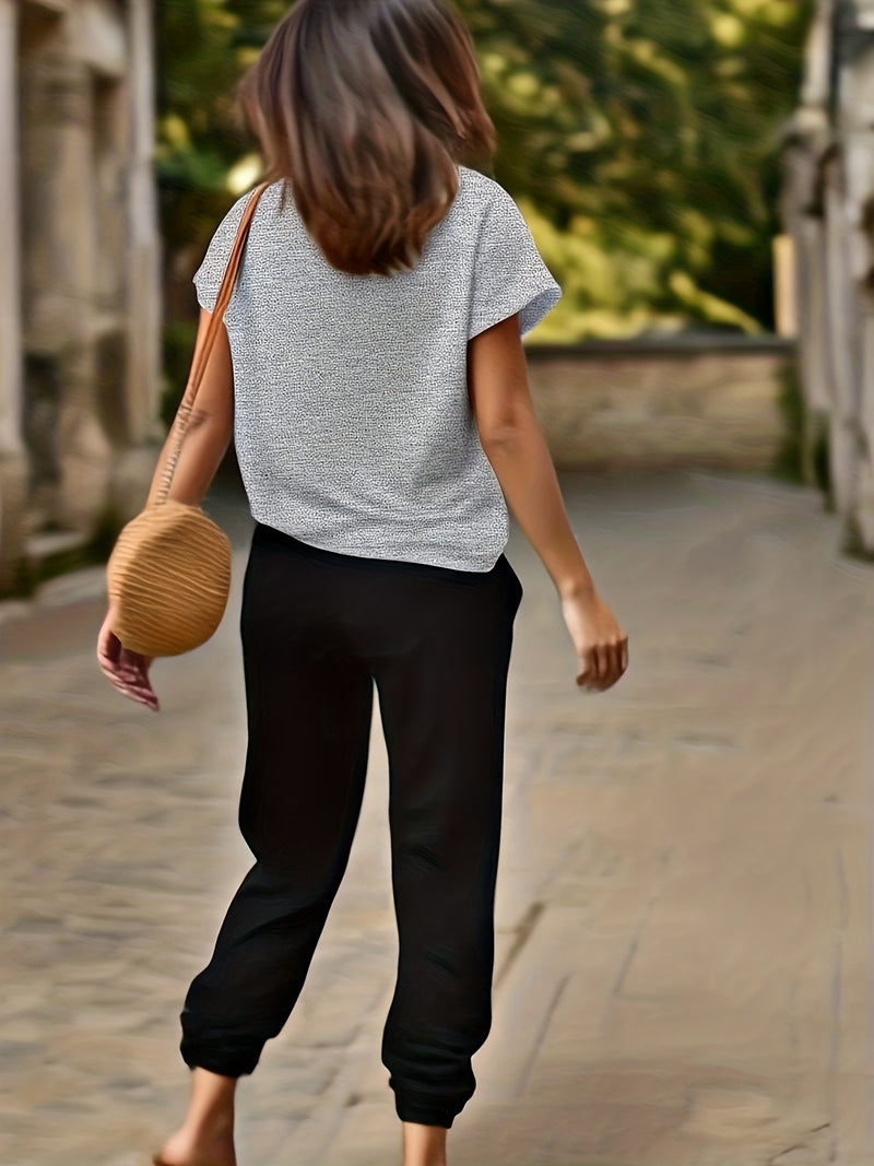 Women's 2pcs Outfit - Batwing V-Neck Top with Dragonfly & Letter Print.