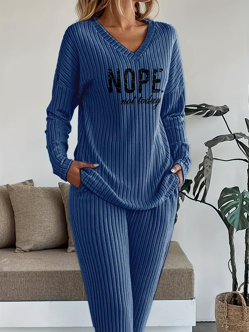 Casual And Stylish Two-Piece Set for Women.