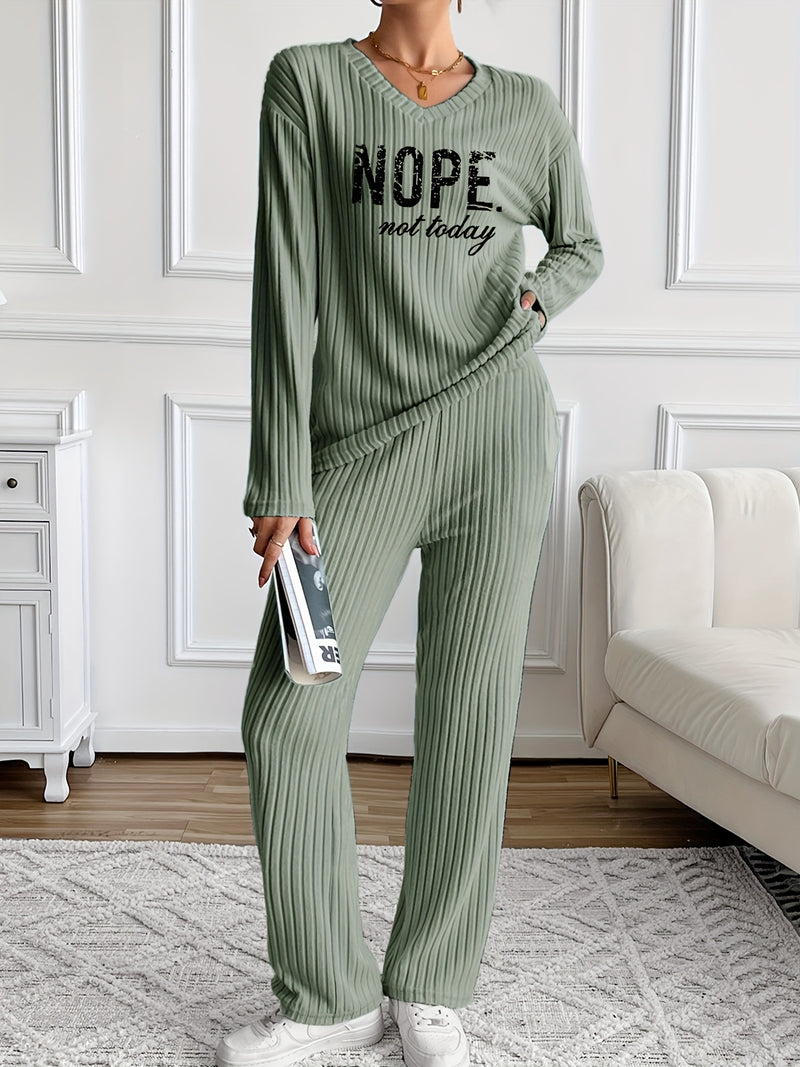 Casual And Stylish Two-Piece Set for Women.