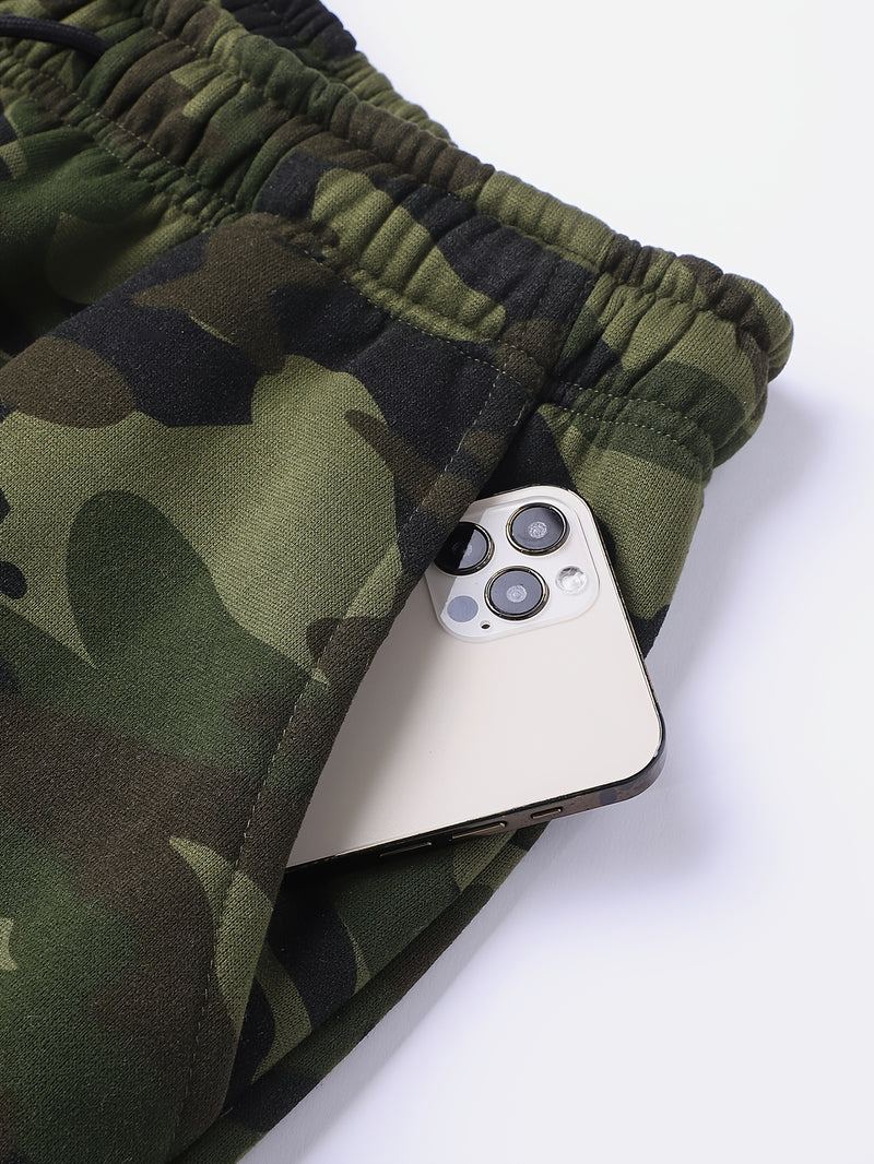 Men's Camouflage Print Hooded Sweatshirt and Jogger Set.