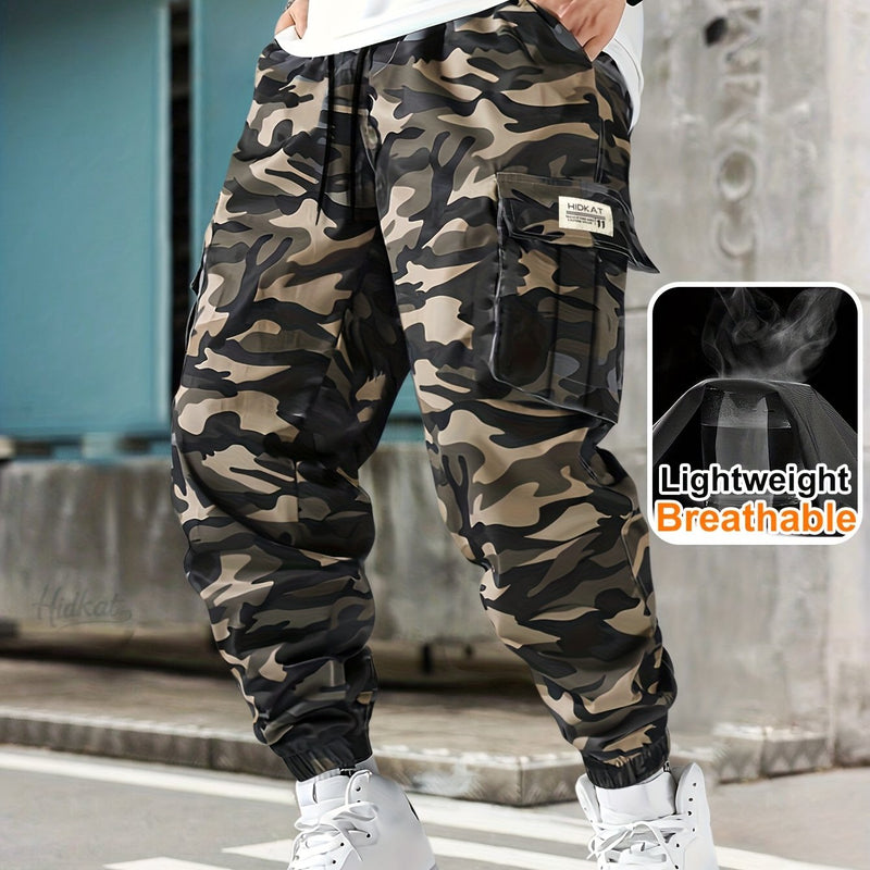 Men's Camouflage Outdoor Cargo Pants.